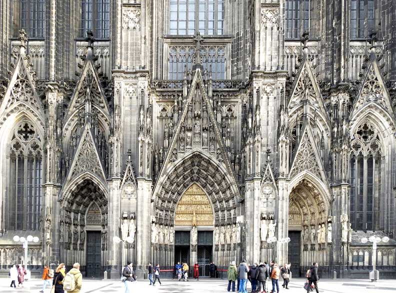 5 Fakta Katedral Cologne dengan Arsitektur Gotik Megah