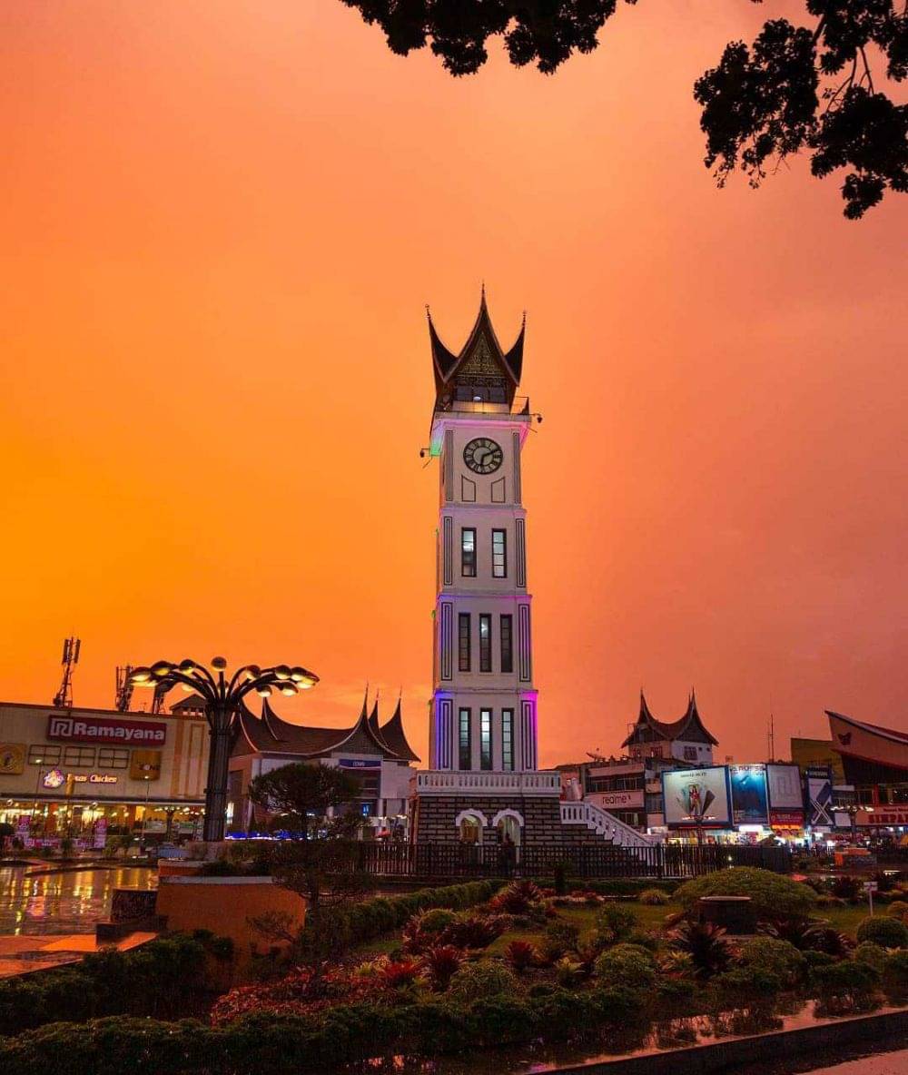 Potret Jam Gadang Di Bukittinggi Mirip Big Ben Di London