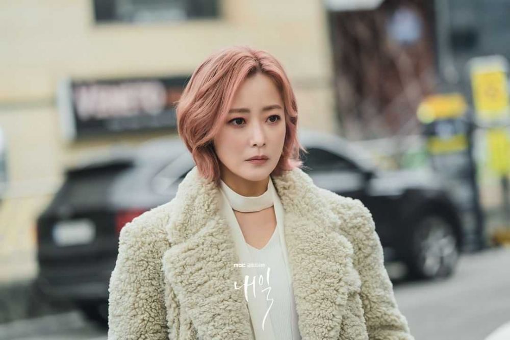 9 Facts about Grim Reaper Gu Ryeon, Kim Hee Sun's Role in the Drama Tomorrow