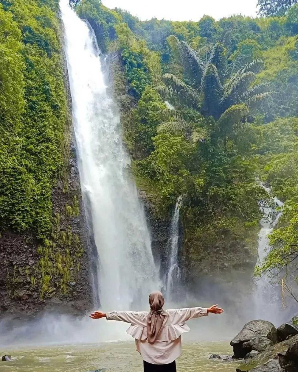 Menjelajahi Pesona Air Terjun Tersembunyi di Jepara: Surga Bagi Pencinta Alam