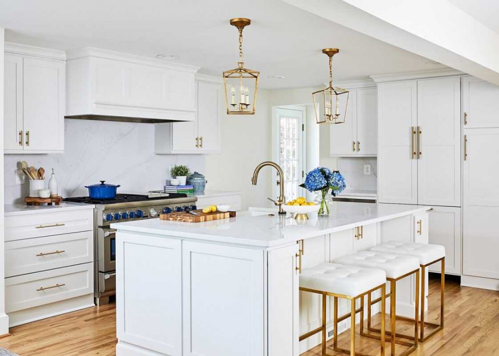 Luxurious and Elegant, 9 Kitchen Designs with All-Gold Accents
