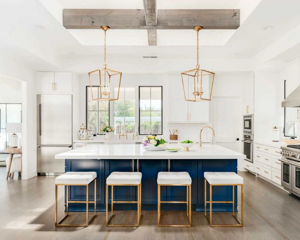 Luxurious and Elegant, 9 Kitchen Designs with All-Gold Accents