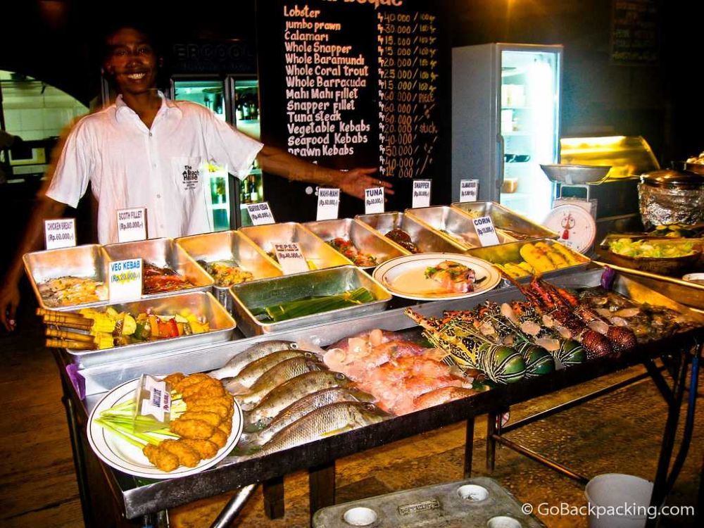 5 Makanan yang Wajib Dicoba di Pasar Seni Gili Trawangan