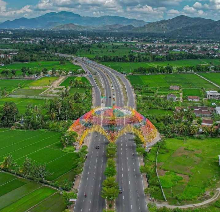 Pemkot Mataram akan Bikin Air Mancur di Tugu Mataram Metro