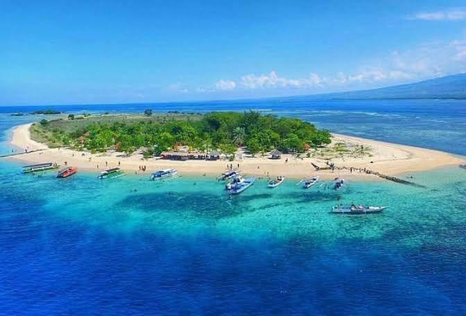 9 Rekomendasi Wisata di Lombok yang Cocok untuk Merayakan Anniversary