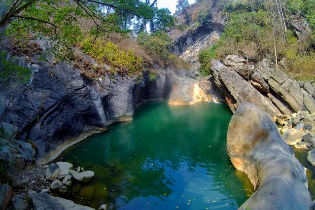 10 Wisata Alam Bandung yang Bikin Hati Adem, Healing, yuk!