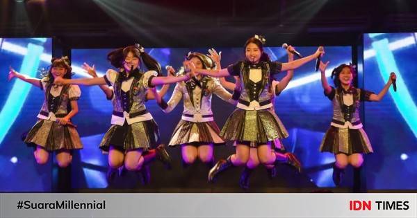 15 Lagu JKT48 Tentang Cinta Dalam Diam, Ceria Padahal Sedih