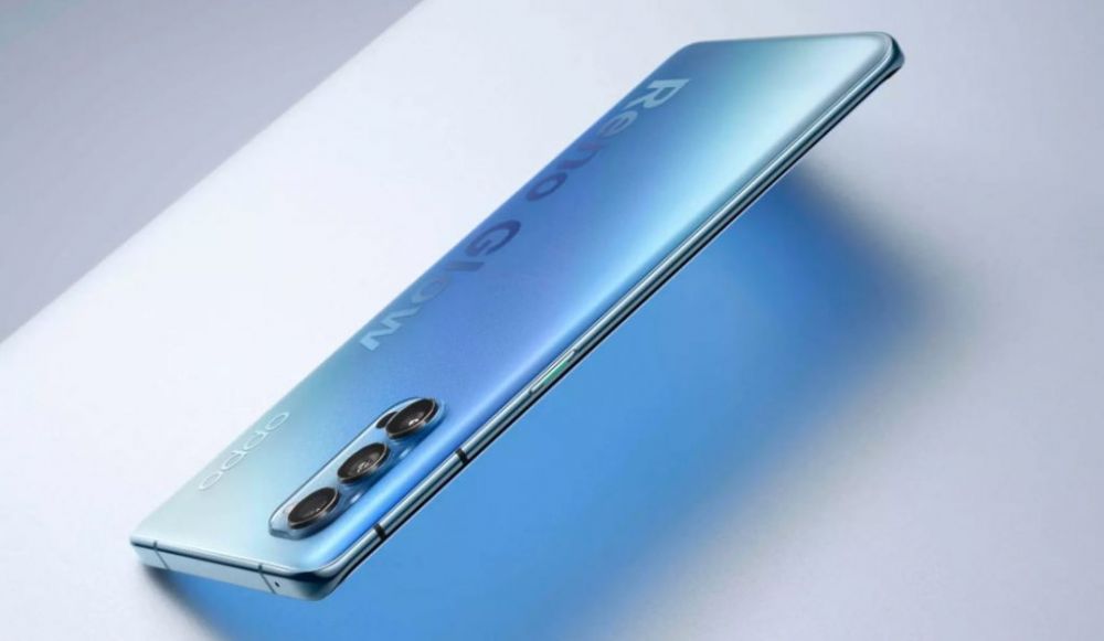 potret Oppo Reno4 5G (fonearena.com)