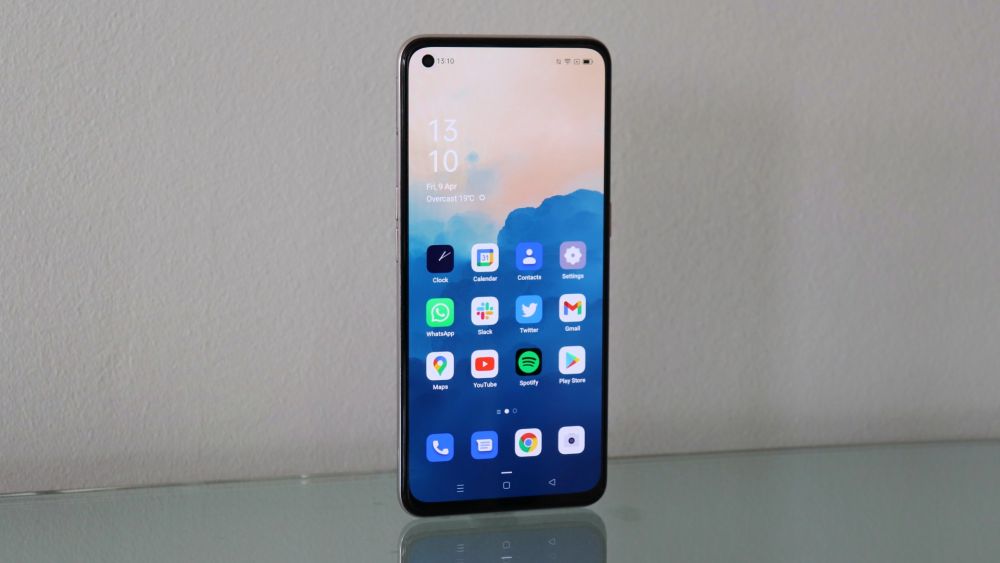 potret Oppo Reno5 5G (htxt.co.za)