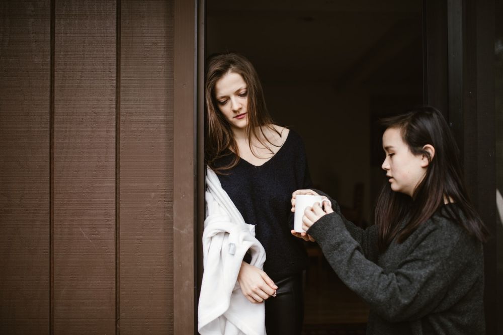 7 forms of support for friends who are struggling to heal from trauma
