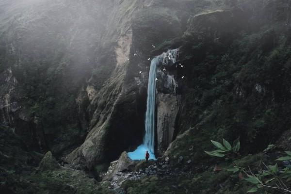 10 Potret Gagah Air Terjun Penimbungan di Lereng Gunung Rinjani