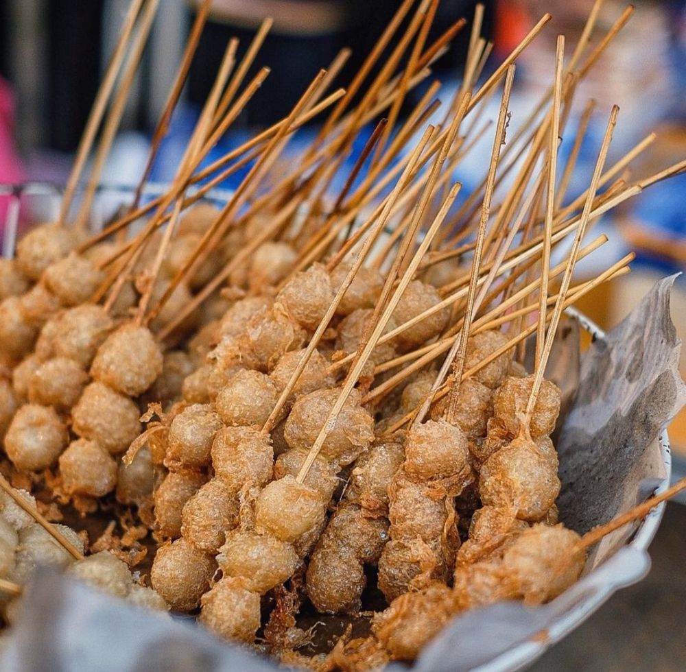 12 Most Legendary Indonesian Street Food, Existing Until Now 