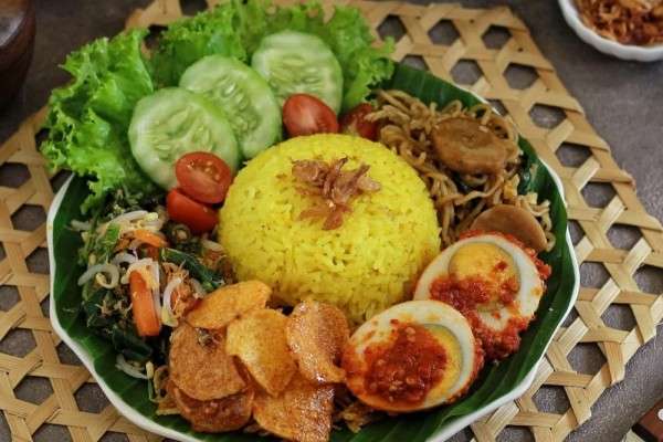 Tips Masak Nasi Kuning Yang Pulen