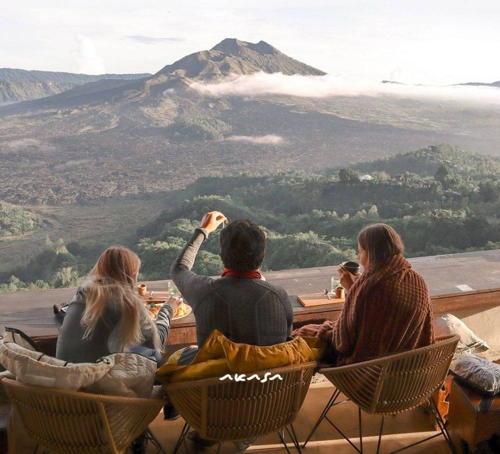 7 Kafe Di Kintamani Bali Dengan Pemandangan Gunung, Syahdu!