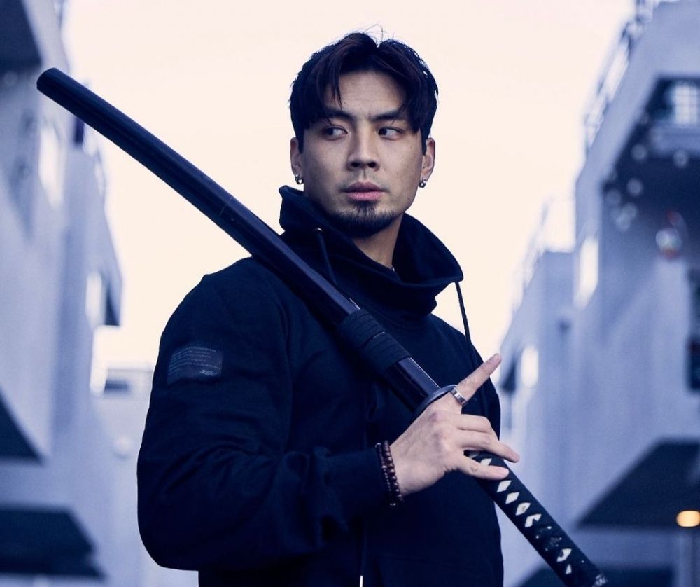 Profil dan Biodata Yoshi Sudarso, Main Film Bareng Brad Pitt