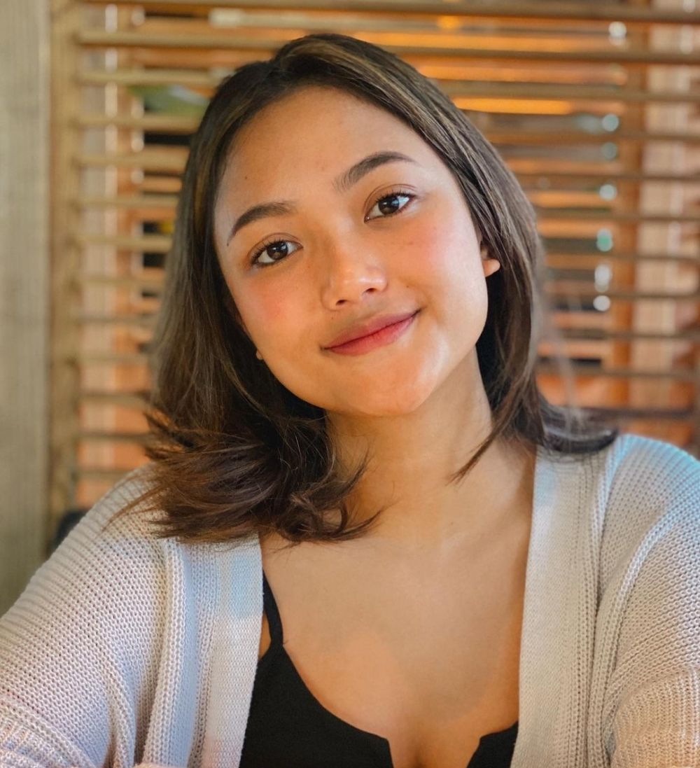 9 Potret Bare Face Marion Jola yang Menonjolkan Pesona Alami