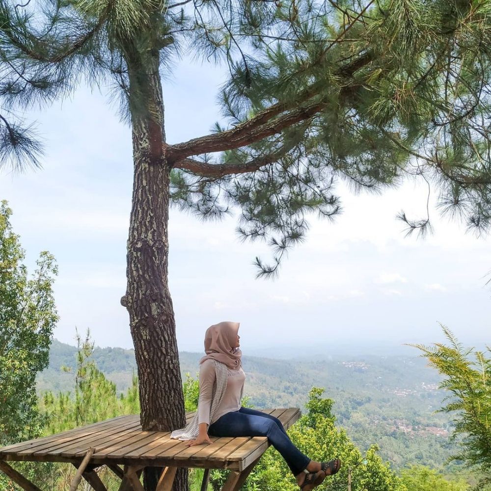 Watulawang Wisata Atas Awan Lereng Gunung Wilis Nganjuk