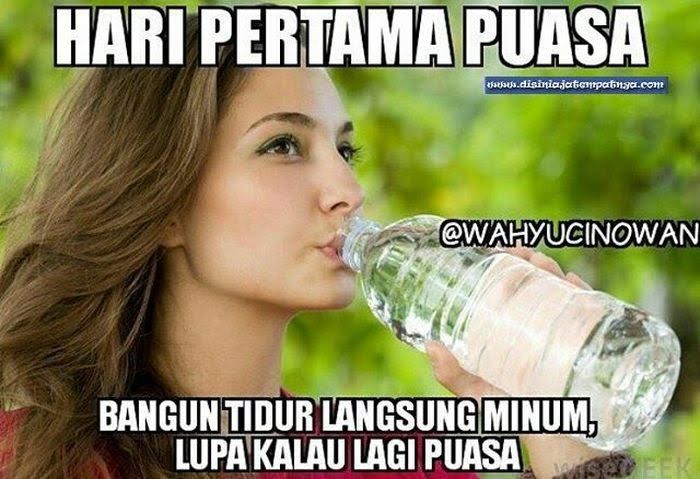 10 Meme Kocak Ketika Batal Puasa Bikin Ngelus Dada