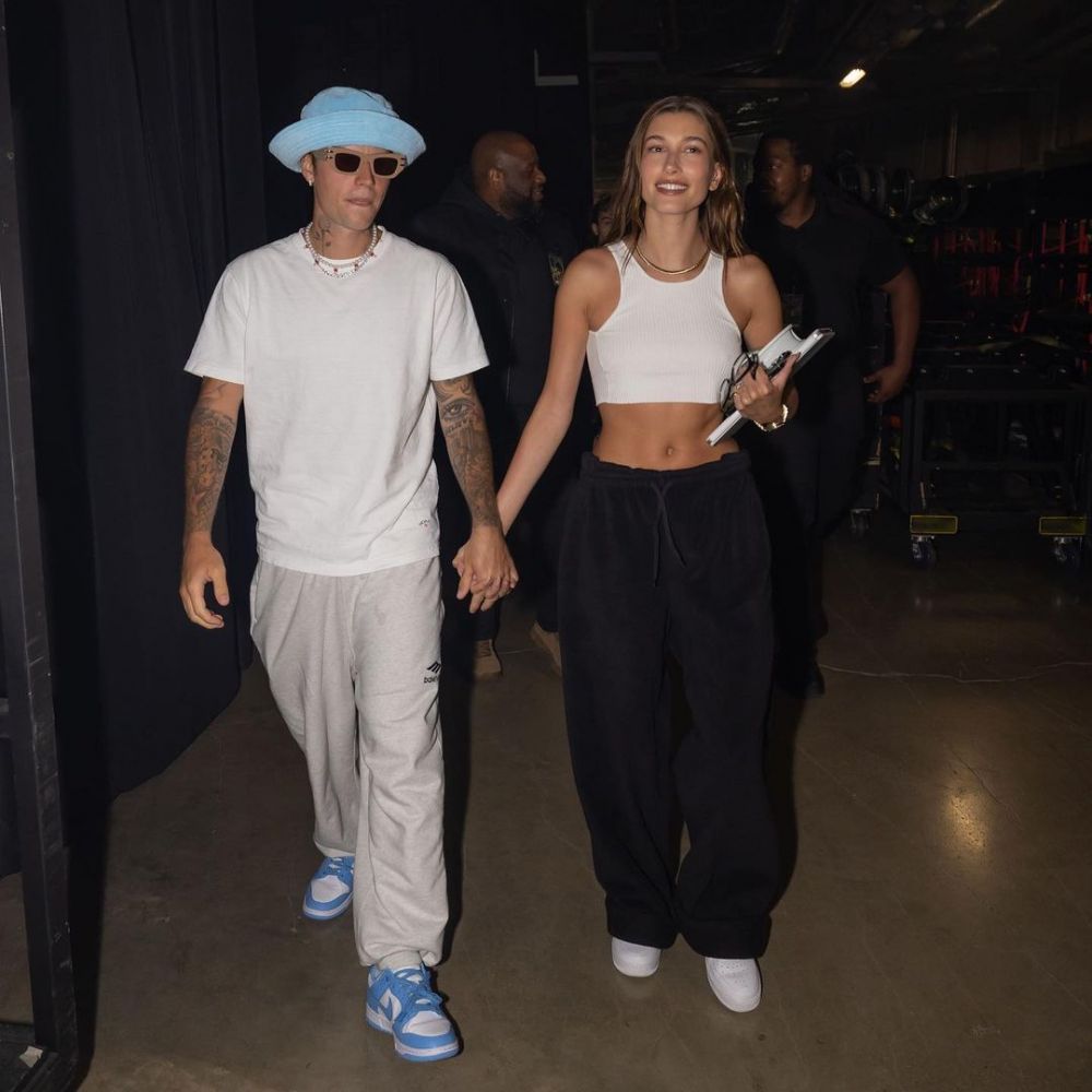 Berawal Jadi Fans, 10 Potret Hailey Dampingi Justin Bieber