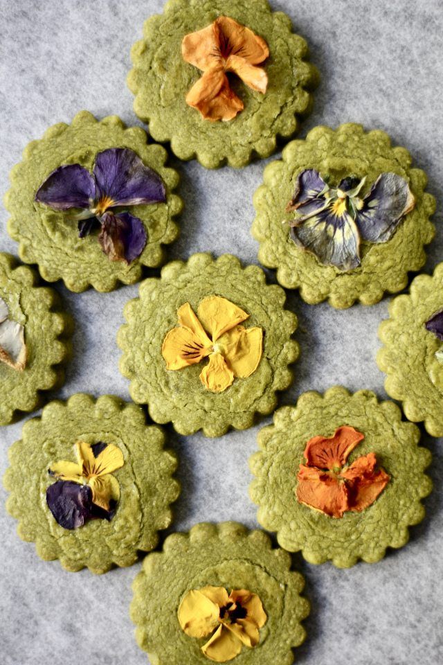 9 Ide Kreasi Flower Cookies untuk Hampers Lebaran, Unik Abis!
