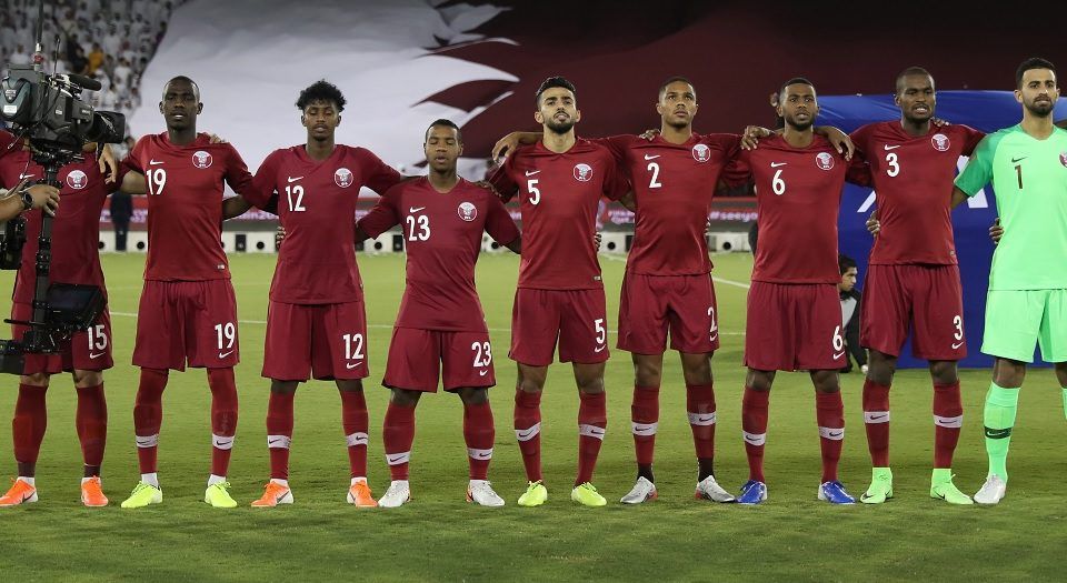 Катар ирландия. Qatar Football Team. Qatar футбольный состав. Abdulaziz youse Qatar National Team. Qatar Gold.