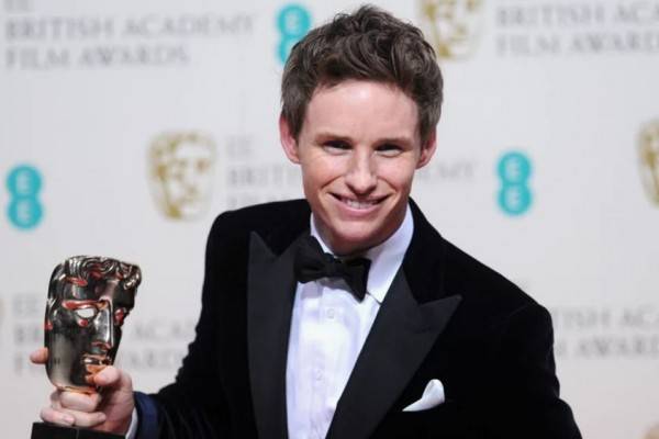 10 Fakta Eddie Redmayne, Pernah Bohong Demi Lolos Audisi