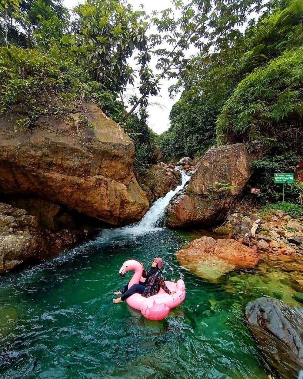 Air Terjun Yang Ada Di Sentul