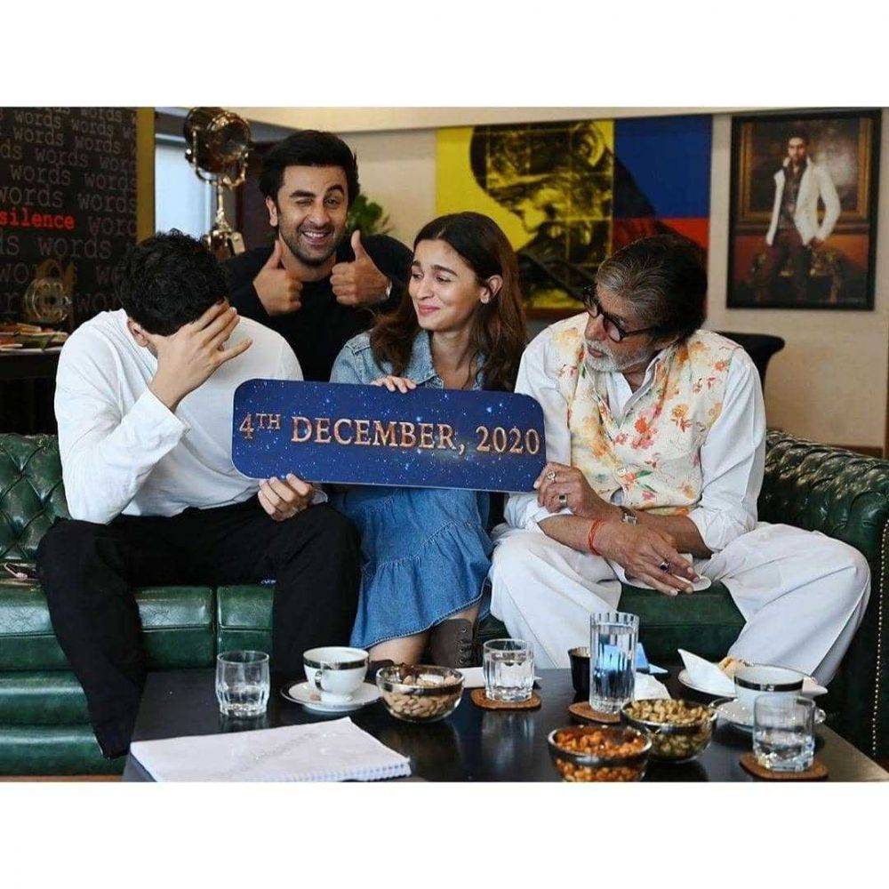 Segera Menikah, Potret Romantis Alia Bhatt Dan Ranbir Kapoor