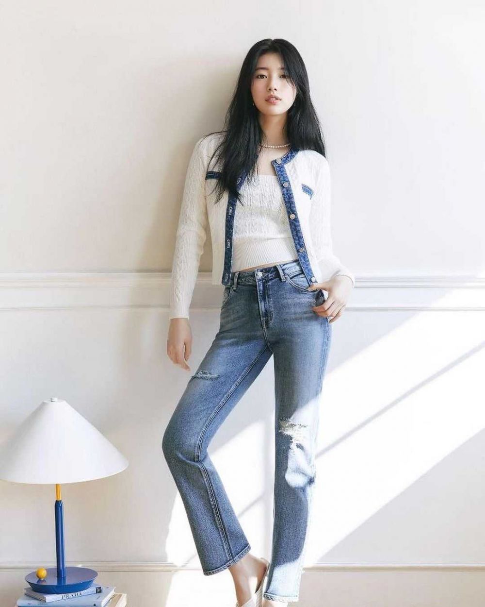 9 Ide Daily Look Outfit Ala Suzy, Korean Vibes yang Simple dan Cute