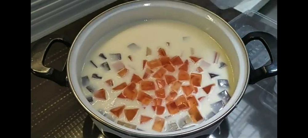 Resep Es Milky Yakujel, Inspirasi Minuman Buka Puasa