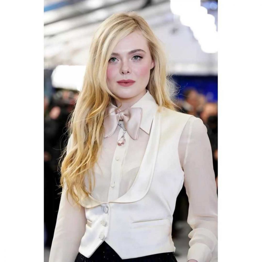 9 Pesona Elle Fanning yang Genap 24 Tahun, Menawan Abis