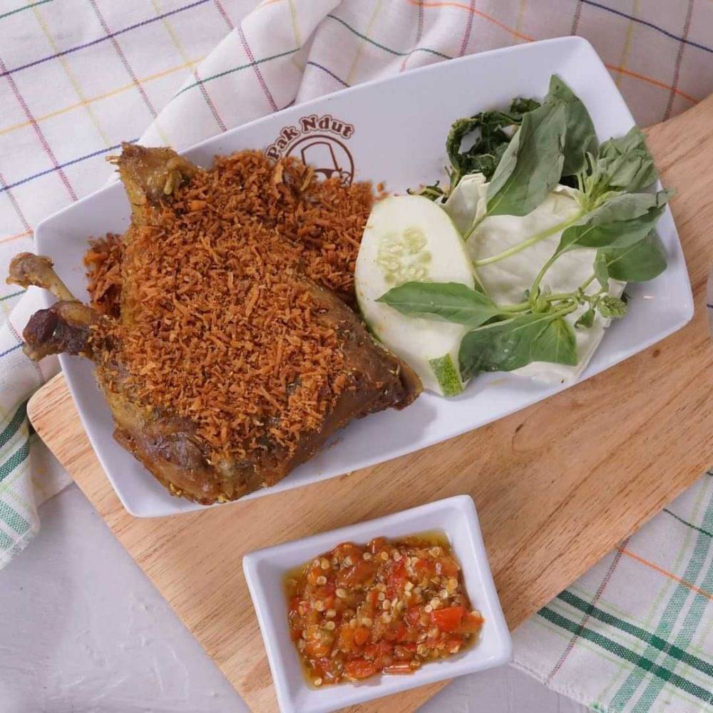 5 Kuliner Bandung Bebek Goreng, Gurih Dan Nikmat!