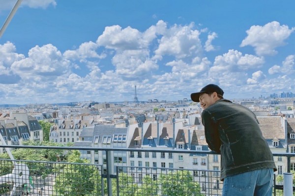 10 Destinasi Wisata Seni yang Jadi Tempat Healing RM BTS