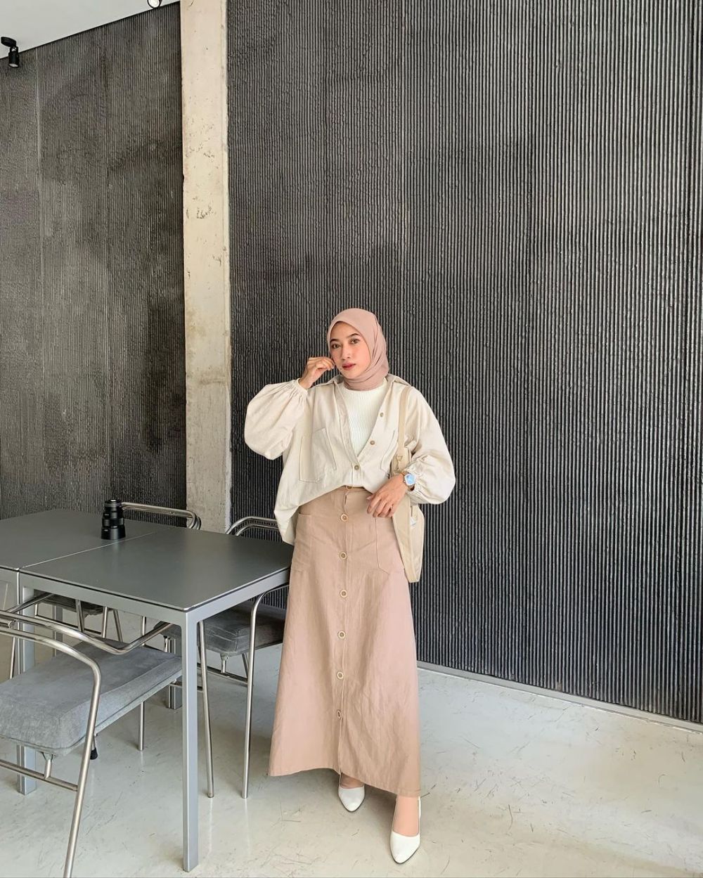 10 Ootd Hijab Padu Padan Rok Untuk Bukber 7412