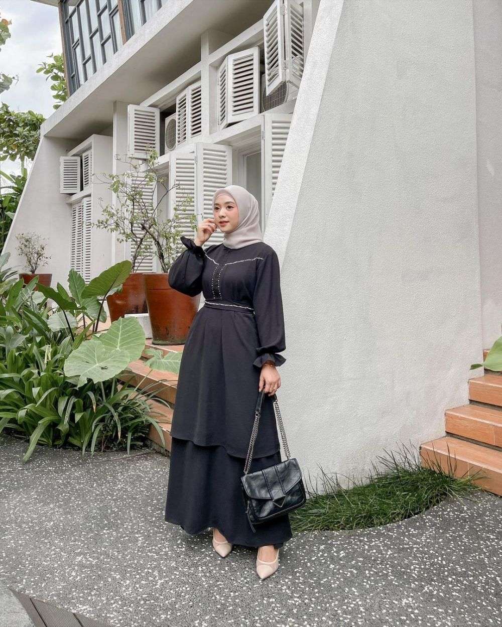 Referensi OOTD Simpel Dengan Dress Untuk Lebaran