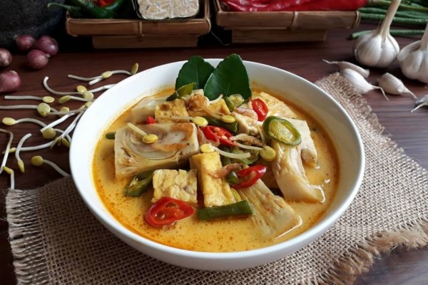 Resep Sayur Lodeh Untuk Pemula, Anak Kos Pun Bisa Membuatnya