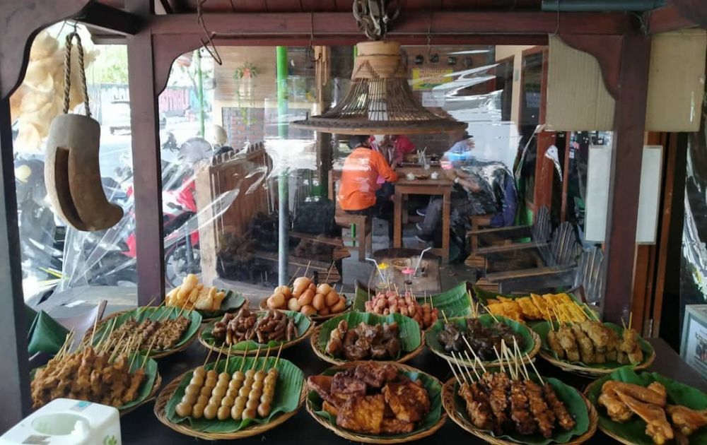 7 Angkringan di Nganjuk, Nongkrong Sepuasnya Harga Kaki Lima