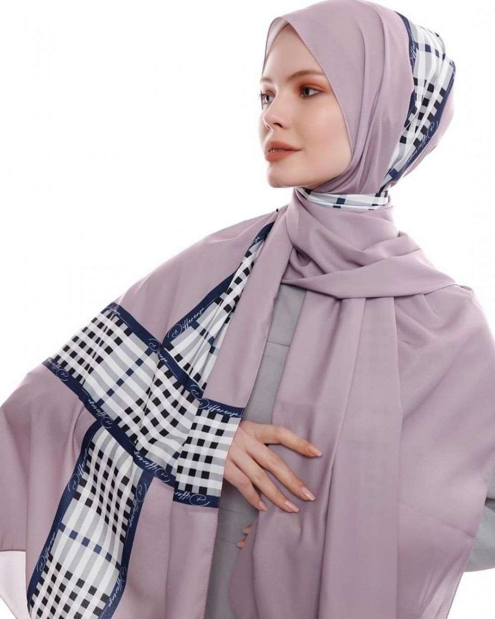 10 Jenis Kain Hijab, Bahan Dan Karakteristiknya Beda-beda