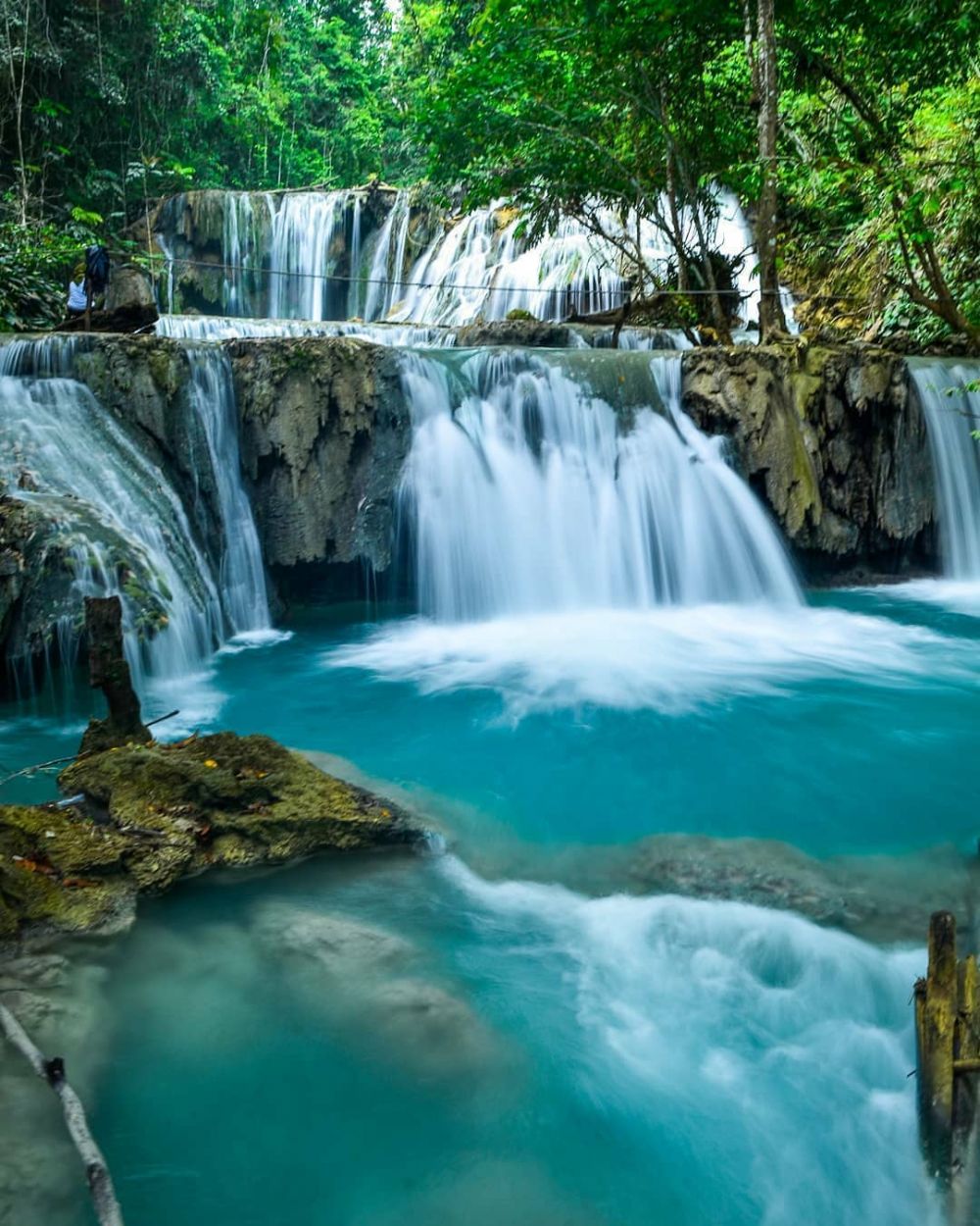 9 Potret Air Terjun Piala Air Terjun Bertingkat Nan Eksotis