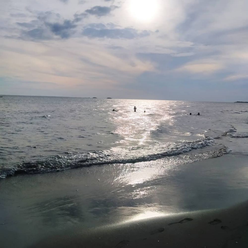 9 Potret Pantai Topejawa Takalar, Tempat Wisata Keluarga di Sulsel