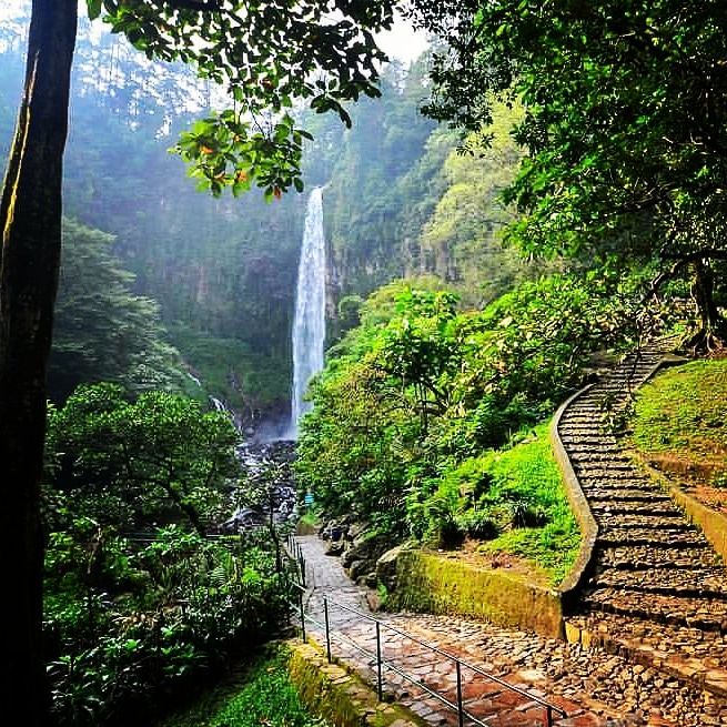 9 Potret Air Terjun Grojogan Sewu Pesona Di Lereng Lawu