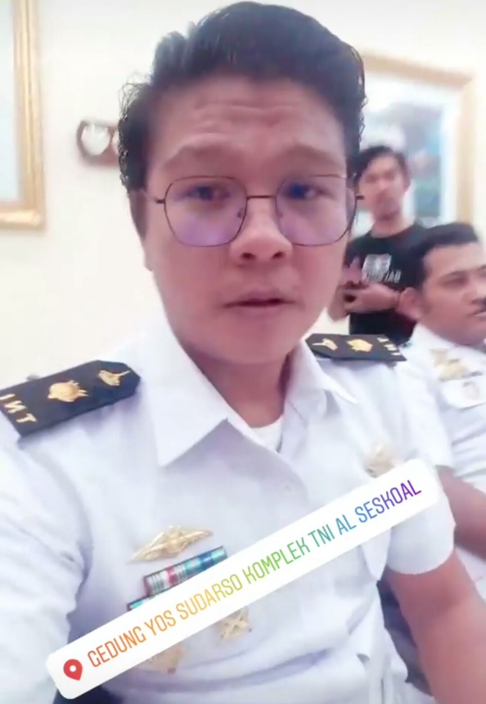 9 Potret Andika Kangen Band Pakai Baju Tentara Angkatan Laut