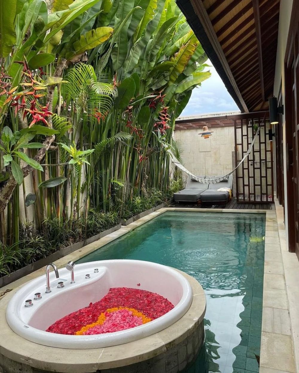 5 Vila dengan Private Pool di Bali, Mulai Rp500 Ribuan Aja!