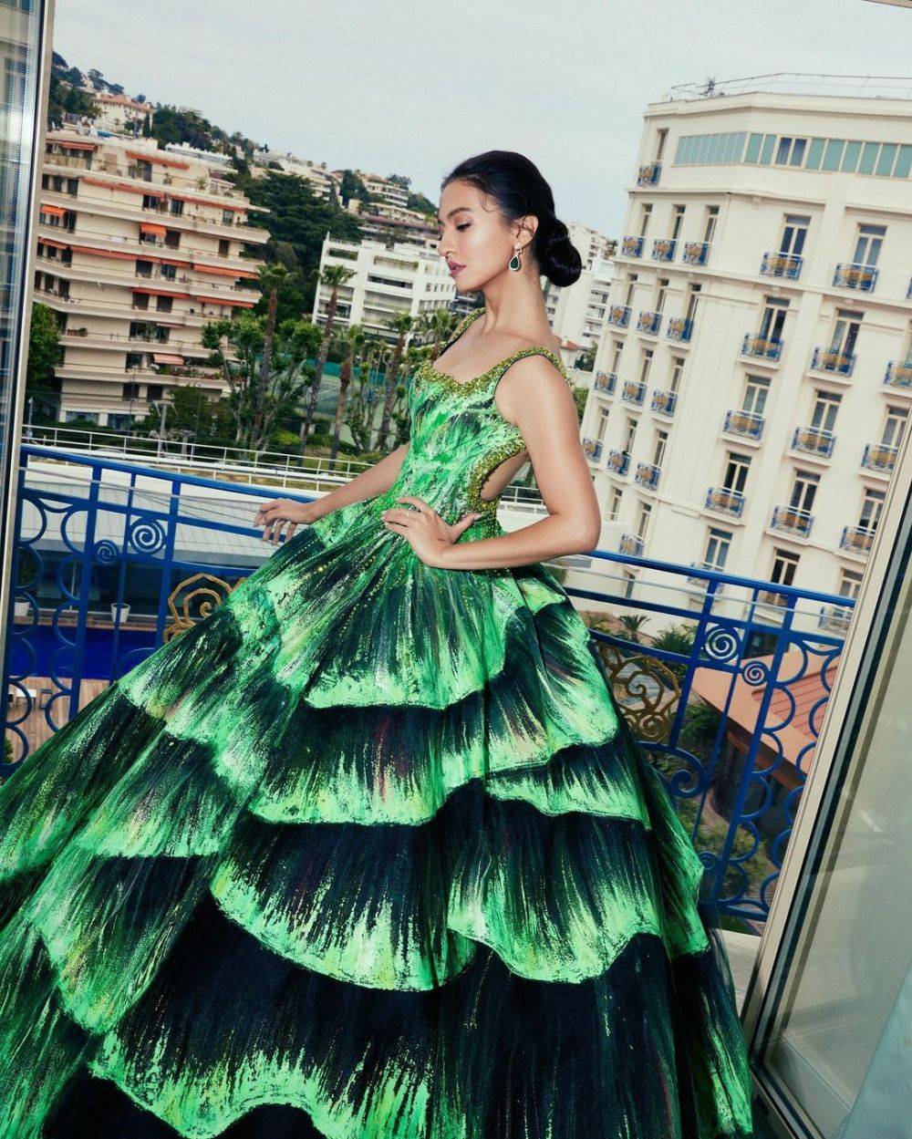 Potret Raline Shah Di Red Carpet Cannes Film Festival 2022