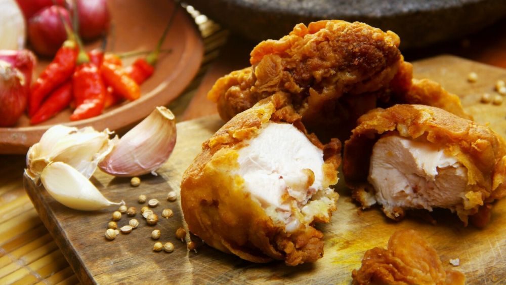 15 Resep Ayam Goreng yang Gak Biasa, Makin Disayang Mertua