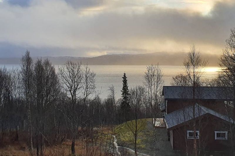 5 Destinasi Danau Cantik di Norwegia, Bikin Betah Berlama-lama!