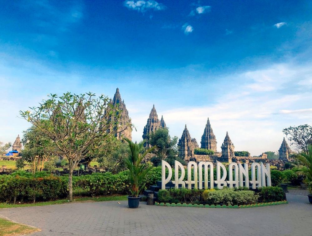 Piknik Seru di Candi Prambanan, Info Lengkap Tiket dan Rute  