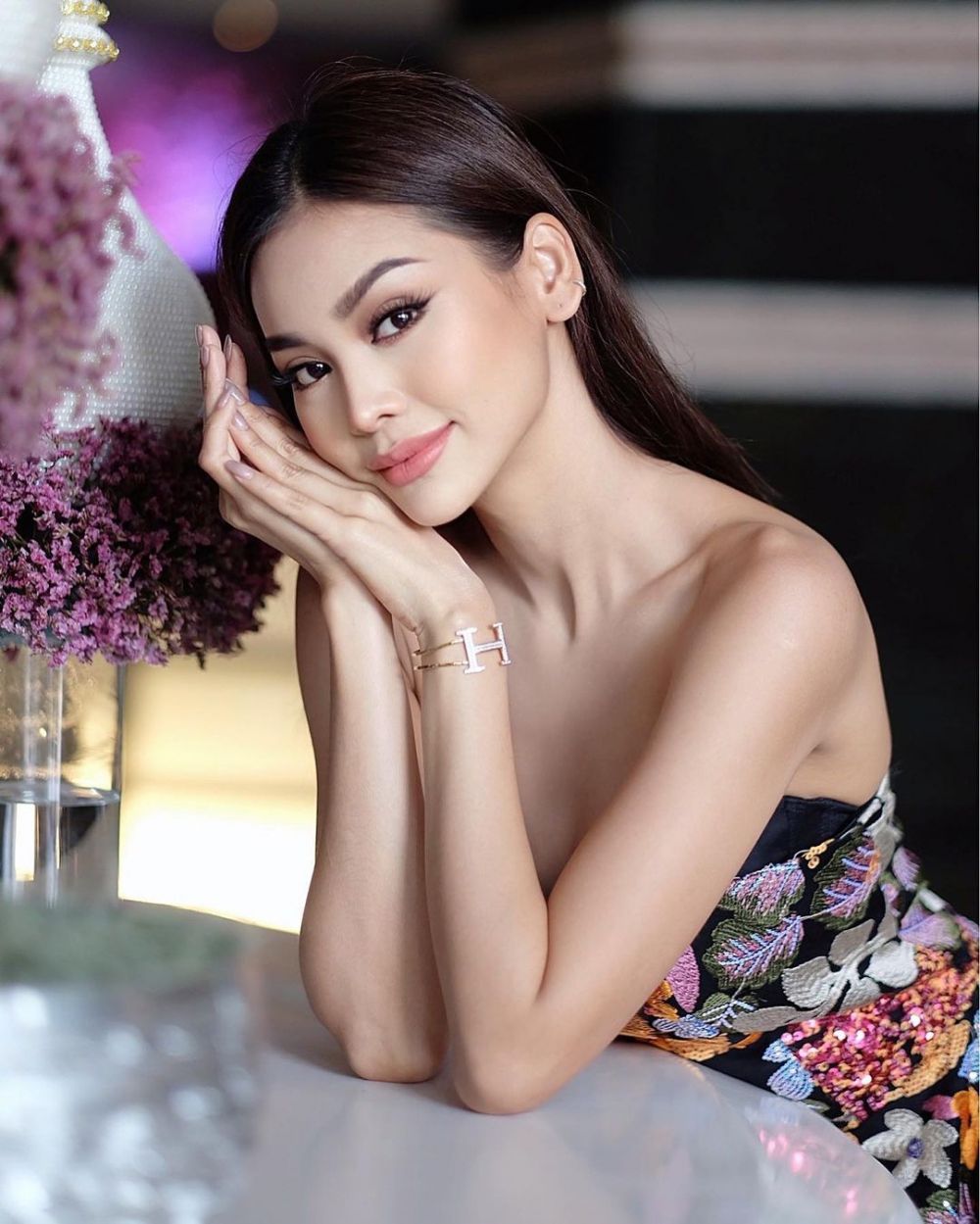 10 Potret Miss Grand Thailand 2022 Engfa Waraha, Fabulous!