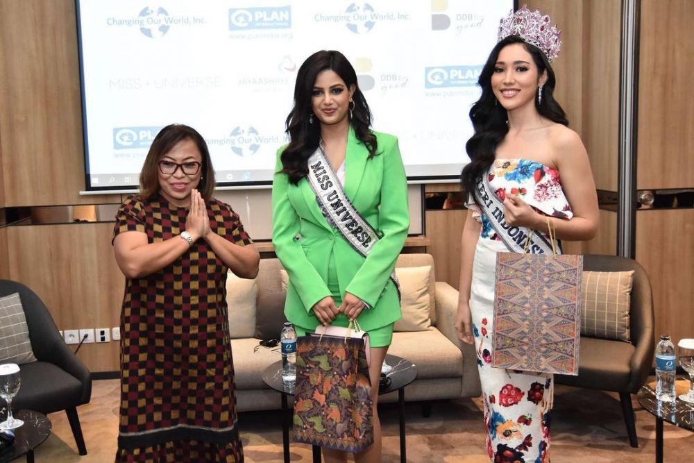 Indonesia terbaru 2022. Falguni Nayar. Huda kattan Эхо. Светские львицы 2021. Huda kattan продукция.