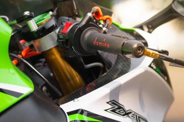 5 Rekomendasi Hand Grip Motor Nyaman dan Menawan